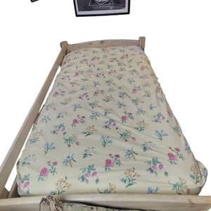 Vintage Springs Yellow Red Blue Floral Sheet Queen